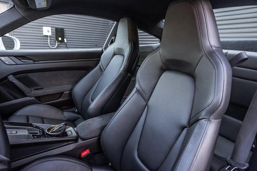 2024 Porsche 911 Carrera GTS