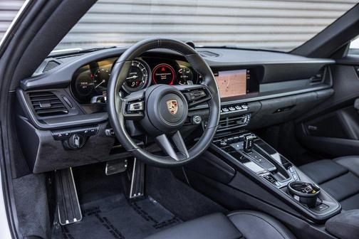 2024 Porsche 911 Carrera GTS