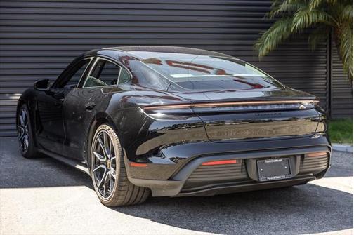 2024 Porsche Taycan 4S