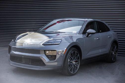 2025 Porsche Macan 4S
