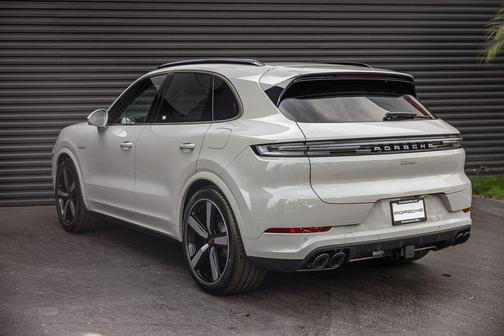 2026 Porsche Cayenne Turbo