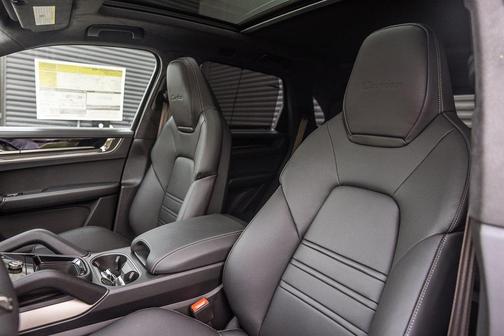 2026 Porsche Cayenne Turbo