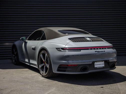 Arctic Grey 2024 Porsche 911 911 Carrera S