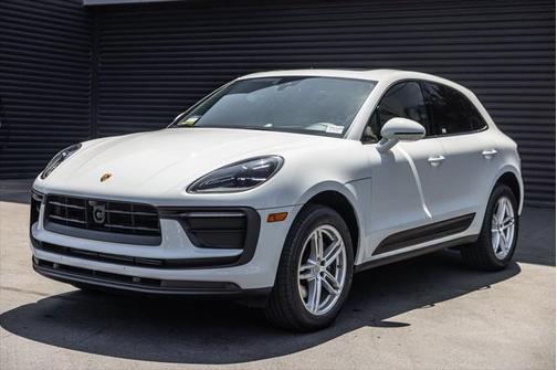 2025 Porsche Macan Base