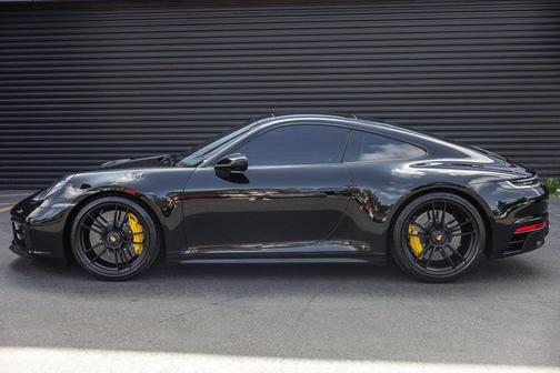 2024 Porsche 911 Carrera GTS