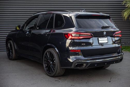 2021 BMW X5 M50i