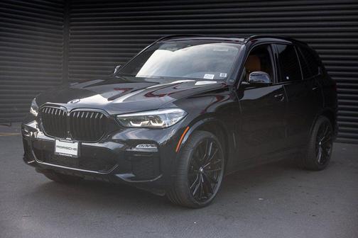 2021 BMW X5 M50i