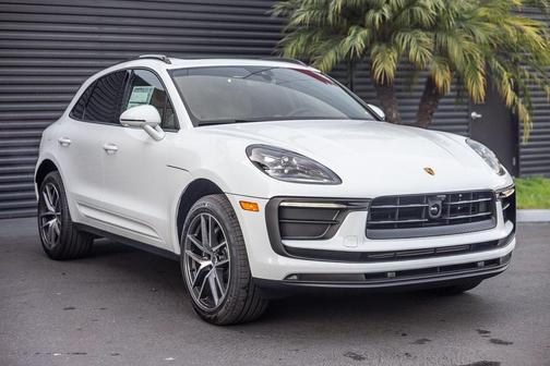 2026 Porsche Macan 