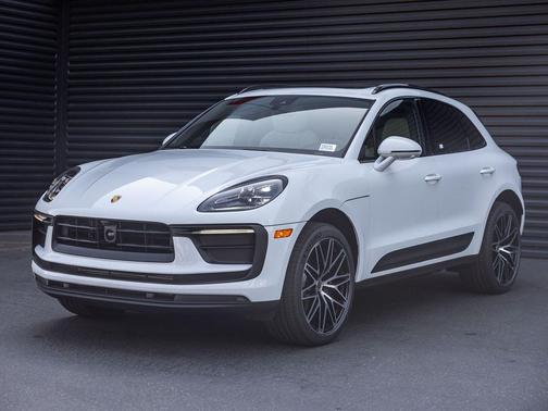 Carrara White 2026 Porsche Macan Macan