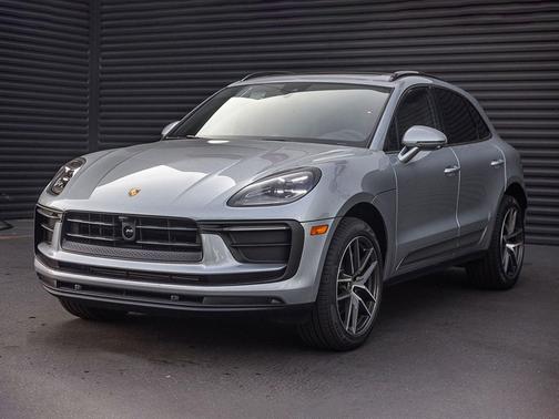 Dolomite 2026 Porsche Macan Macan