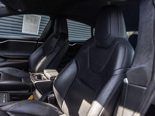 2016 Tesla Model S P90D