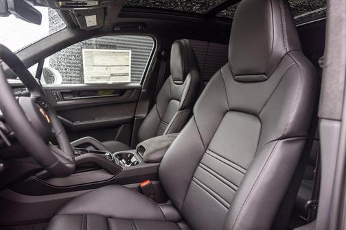 2026 Porsche Cayenne GTS