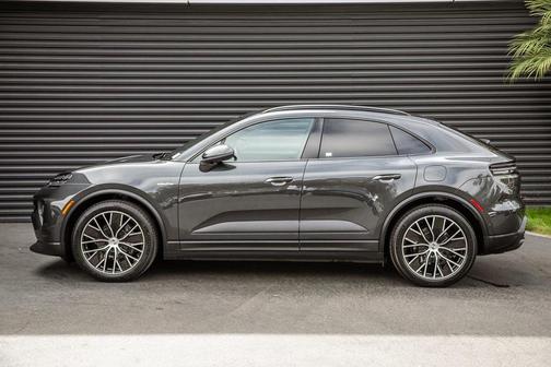 2024 Porsche Macan 4