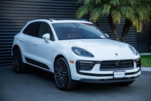 2022 Porsche Macan 