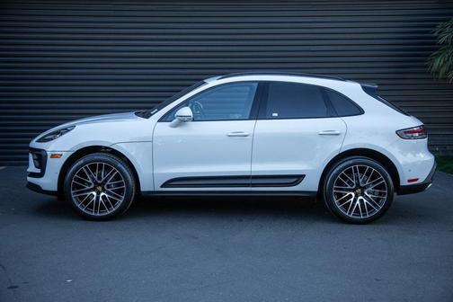 2022 Porsche Macan 