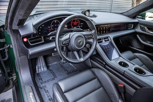 2025 Porsche Taycan Turbo S