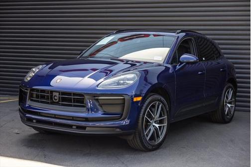 2025 Porsche Macan Base