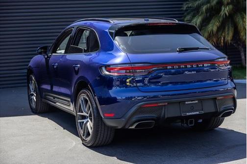 2025 Porsche Macan Base