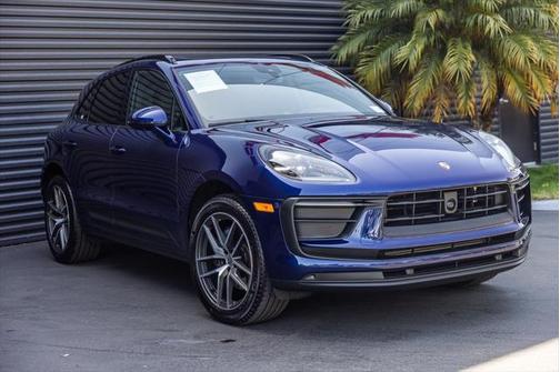 2025 Porsche Macan Base