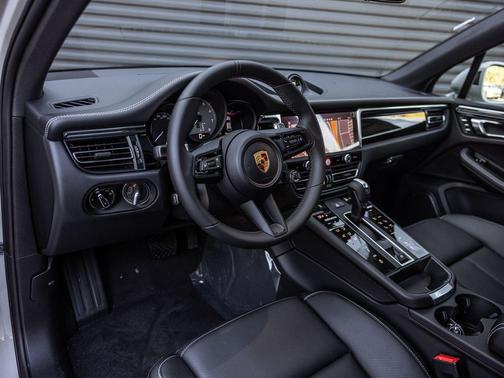 2026 Porsche Macan S
