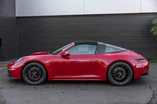 2026 Porsche 911 Targa 4 GTS