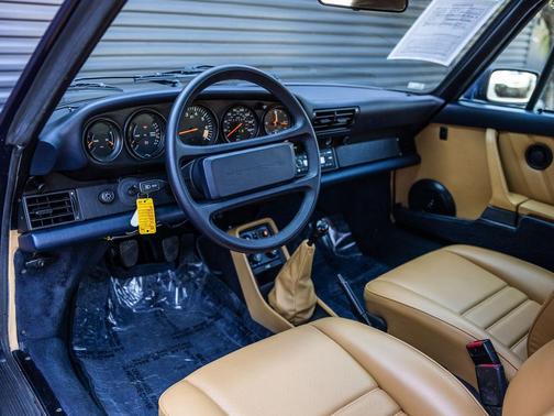 1986 Porsche 911 Cabriolet
