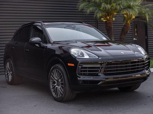 Black 2023 Porsche Cayenne Platinum Edition