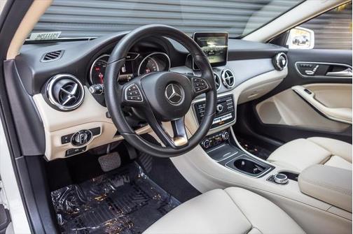2018 Mercedes-Benz GLA 250 Base