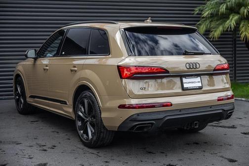 2025 Audi Q7 55 Prestige