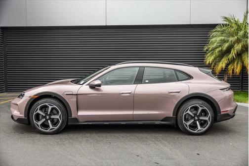 2025 Porsche Taycan Cross Turismo 4