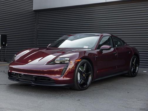2023 Porsche Taycan 