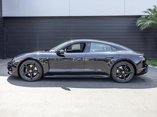 Jet Black 2026 Porsche Taycan Black Edition