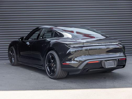 Jet Black 2026 Porsche Taycan Black Edition