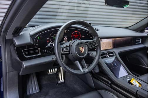 2025 Porsche Taycan