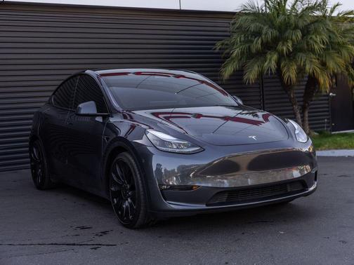2022 Tesla Model Y Performance Dual Motor All-Wheel Drive