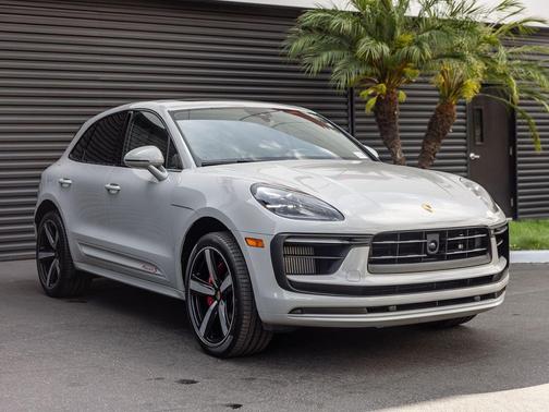 Chalk 2023 Porsche Macan Macan