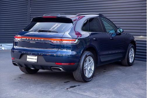 2021 Porsche Macan Base