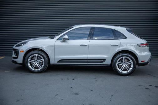 2023 Porsche Macan 