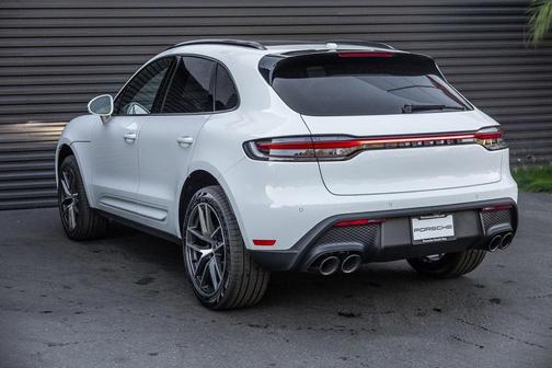 2026 Porsche Macan 