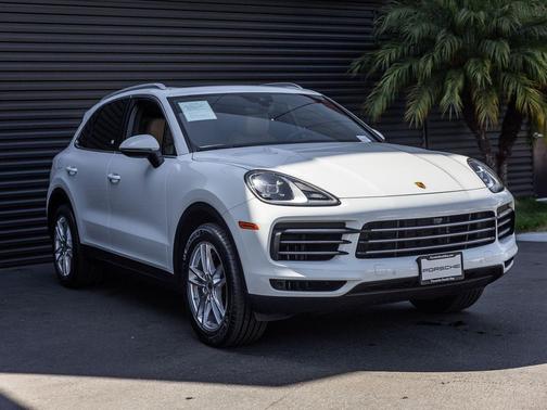 White 2023 Porsche Cayenne Cayenne