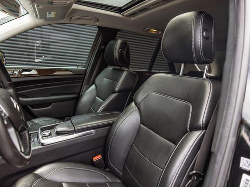Black Metallic 2014 Mercedes-Benz M-Class ML 350