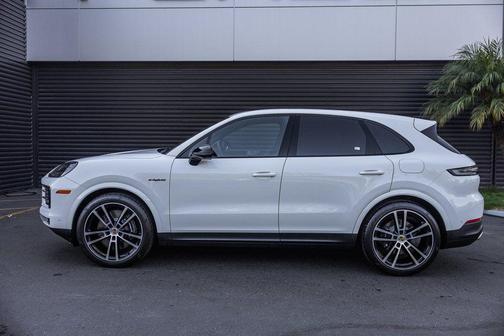 2025 Porsche Cayenne Cayenne E-Hybrid