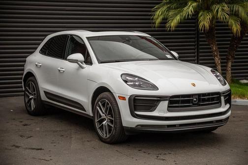 2023 Porsche Macan T