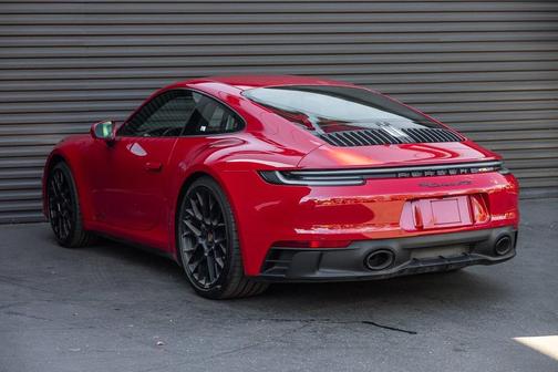 2024 Porsche 911 Carrera GTS