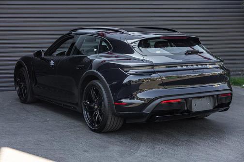 2024 Porsche Taycan 4