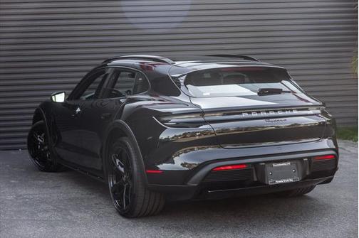 2024 Porsche Taycan 4