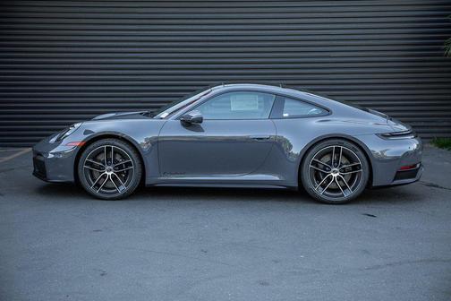 2026 Porsche 911 Carrera GTS