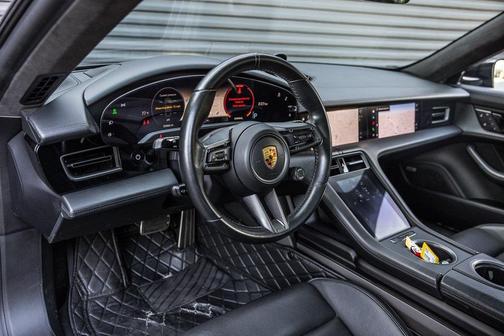 2022 Porsche Taycan Turbo S