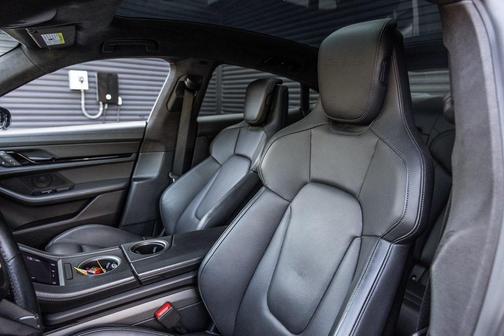 2022 Porsche Taycan Turbo S