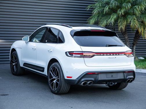 2022 Porsche Macan S